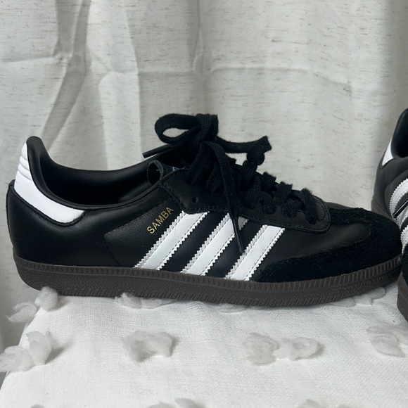 adidas womens Black Sneakers with White Three Stripes - Picture 3 of 6